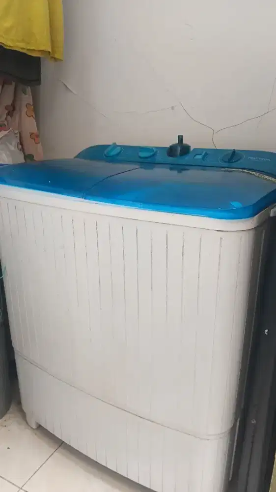 Mesin cuci polytron