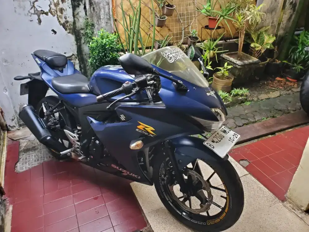 Suzuki Gsx 150 Biru doff 2019 Orisinil.
