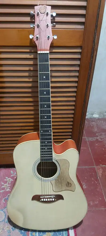 Gitar Akustik Elektrik Mandalika