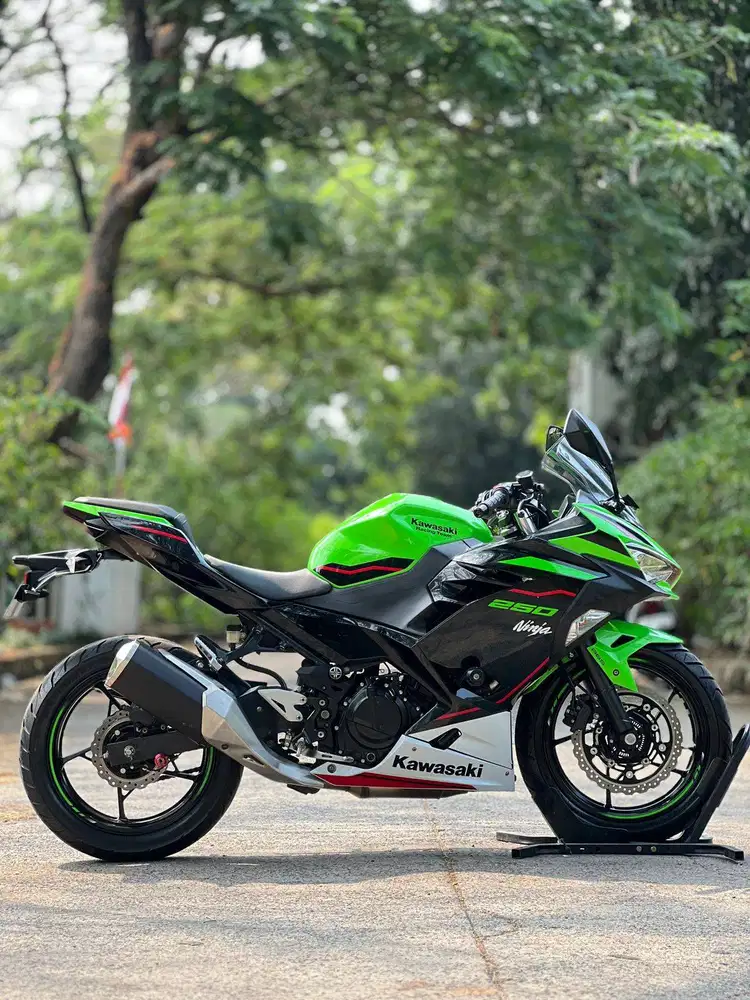 KAWASAKI NEW NINJA 250 FI ABS KEYLESS 2021 HIJAU KM LOW PAJAK ON MULUS