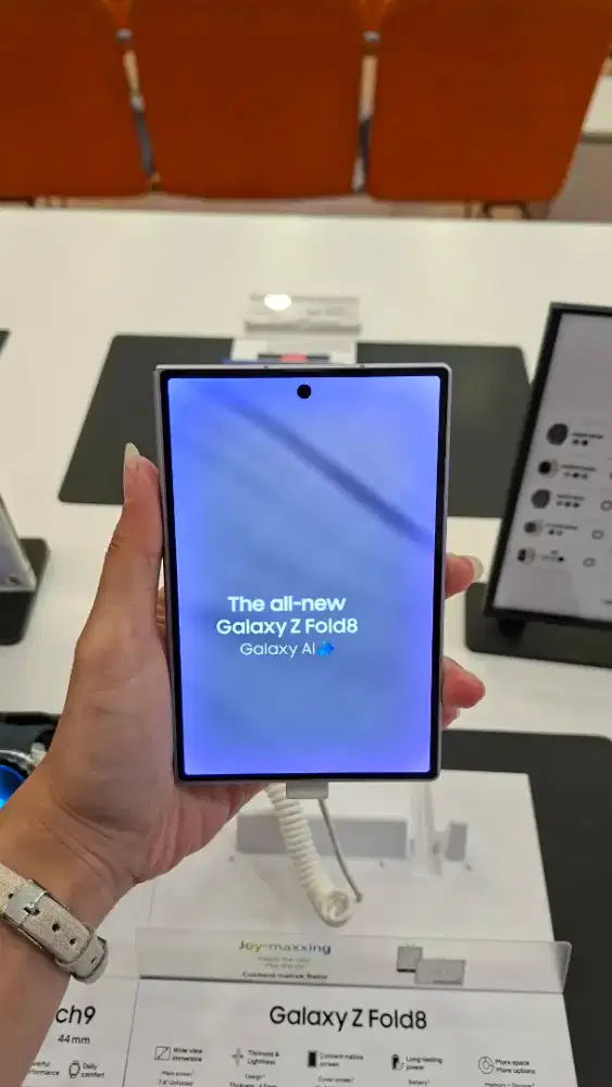 SAMSUNG GALAXY Z FOLD 8 (BISA CICILAN PROMO BUNGA 0%)