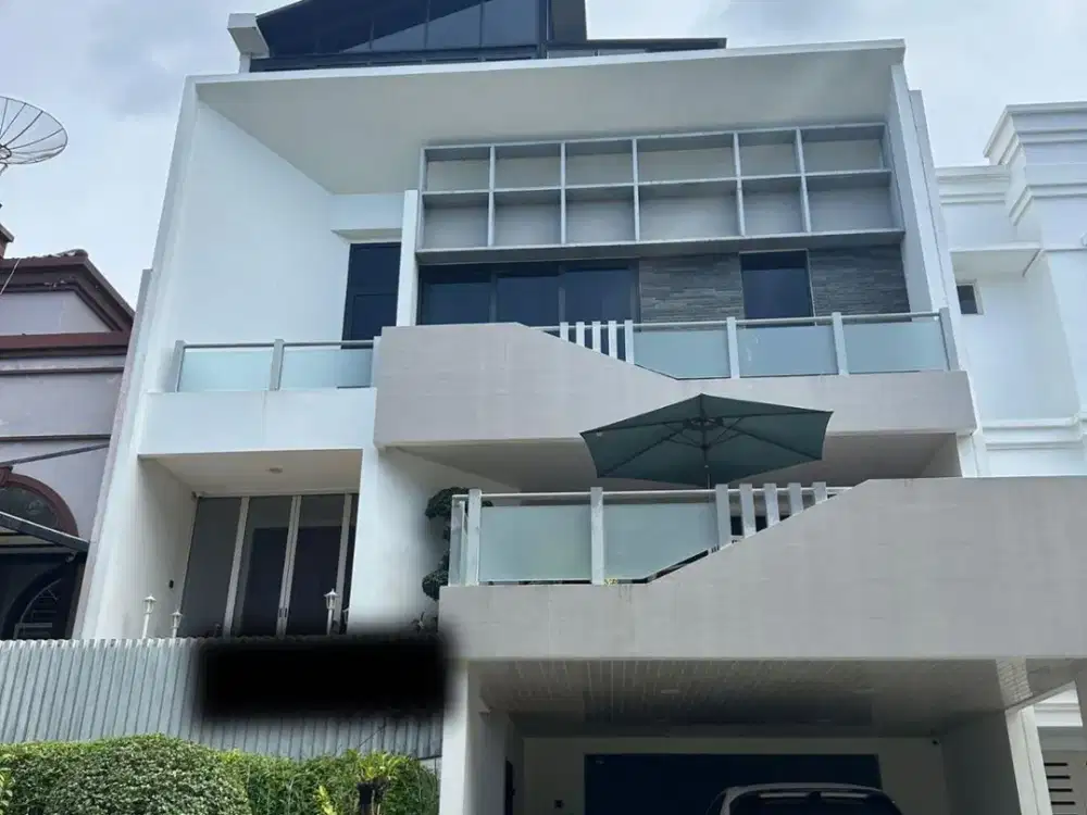 Dijual Rumah BGM PIK Cluster Akasia Uk 180m2 4+1KT Furnished at Jakarta Utara