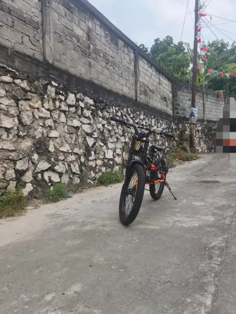 Jual 2 Sepeda merk PACIFIC xcross MTB dan ACE AIRWALK lipat