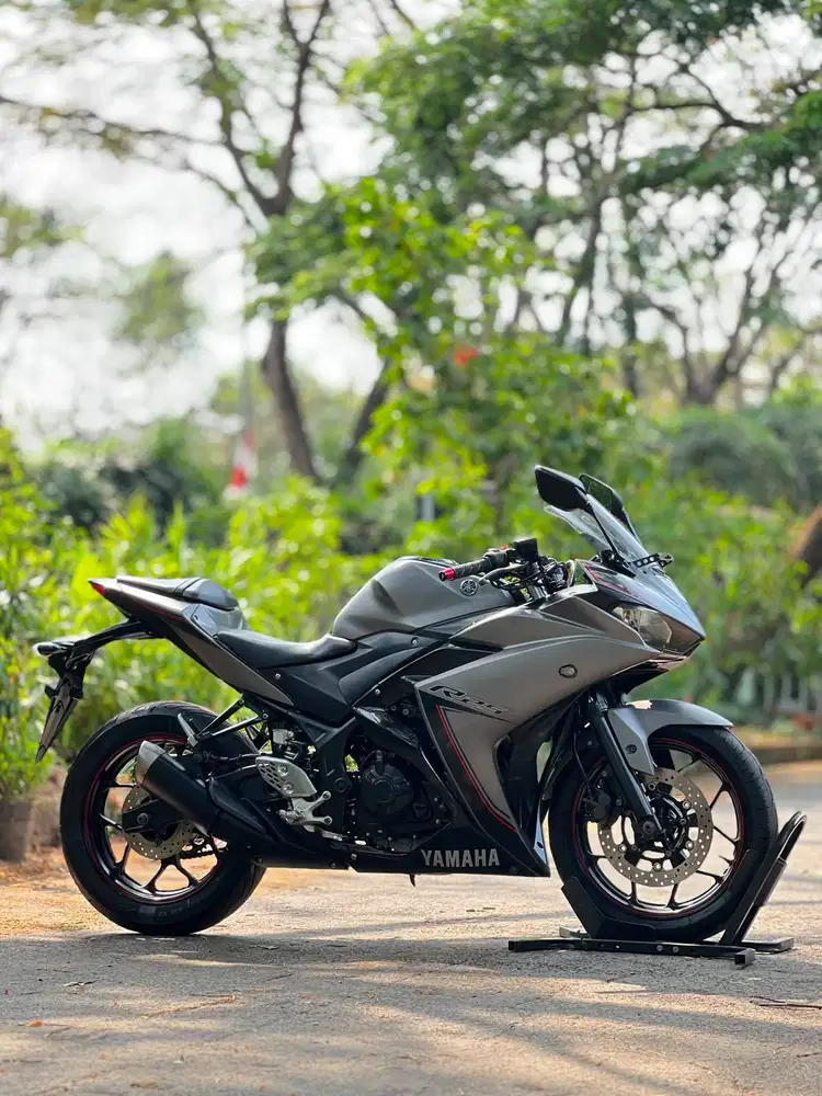 YAMAHA R25 OLD 2016 GREY KM LOW PAJAK PANJANG SUPER MULUS