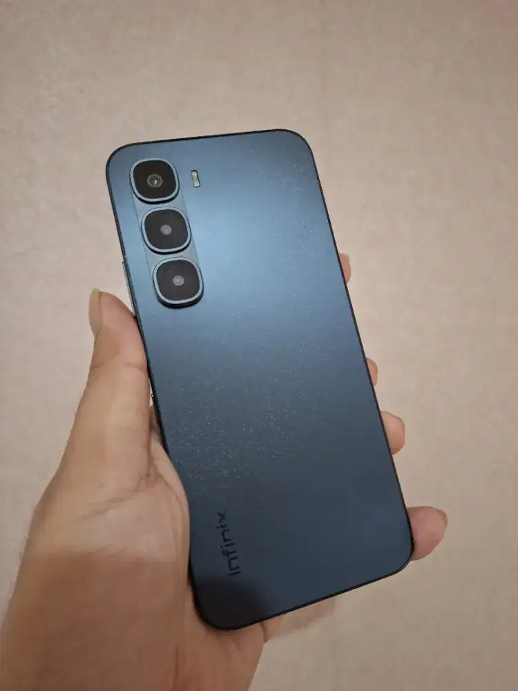 Infinix Hot 60 Pro 8/128GB Garansi Resmi Masih Ada