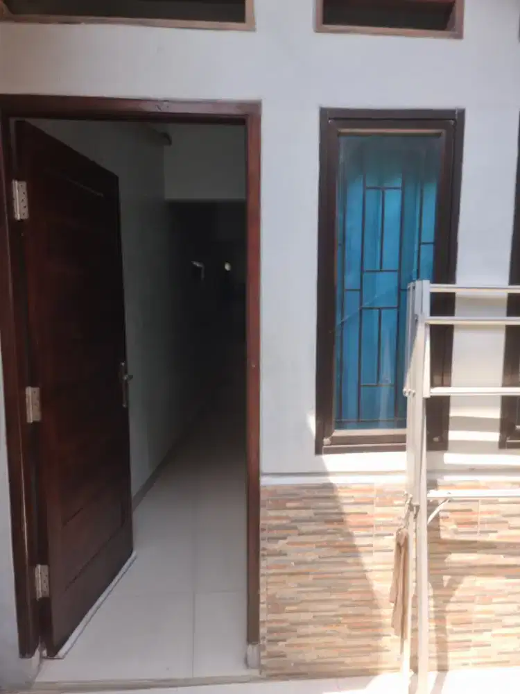 Disewakan rumah petak pondok cina depok