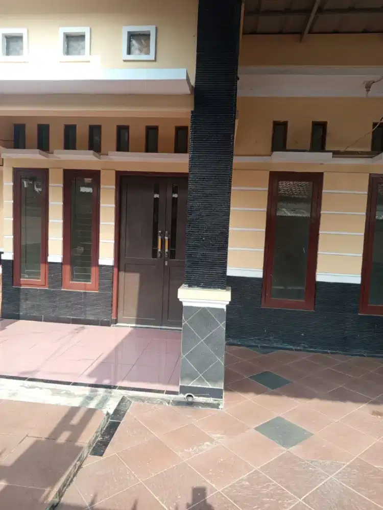 Di sewa rumah ( Dikontrakan)