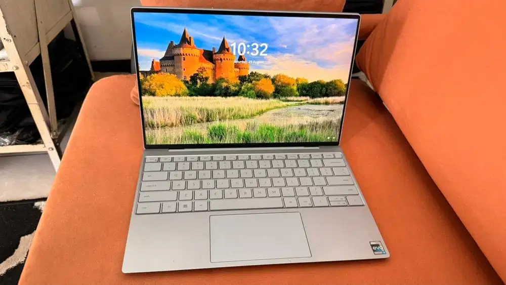 Laptop Desain Dell XPS 9315 Core i7 gen 12