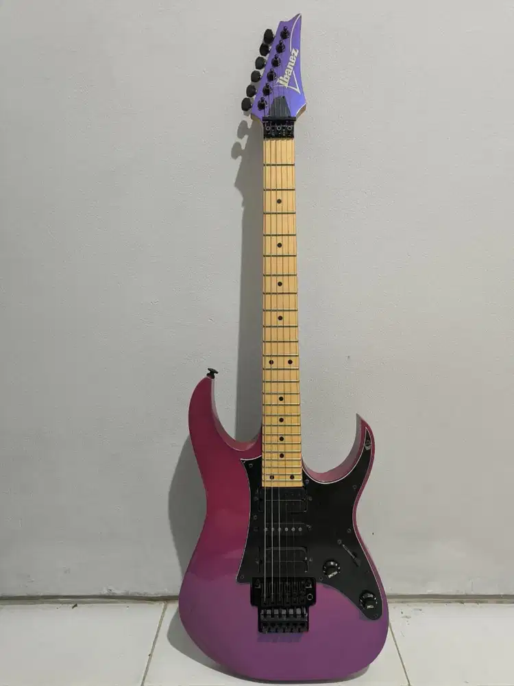 Ibanez RG 550 Purple Neon