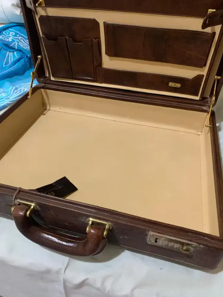 Aigner vintage croco brown asli, Tas kerja ( brief case) pria