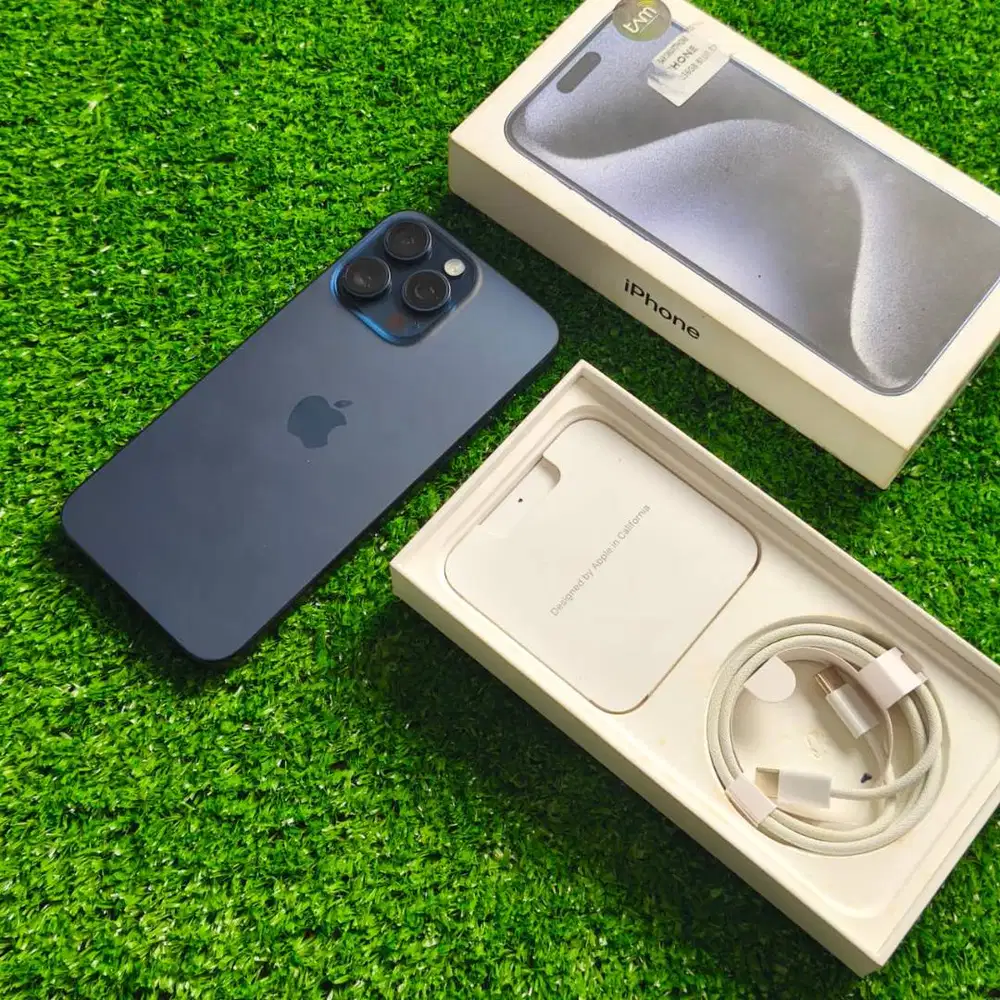 iPhone 15 Pro Max 256GB Blue Titanium BH 87% mulus ada minus ex Resmi