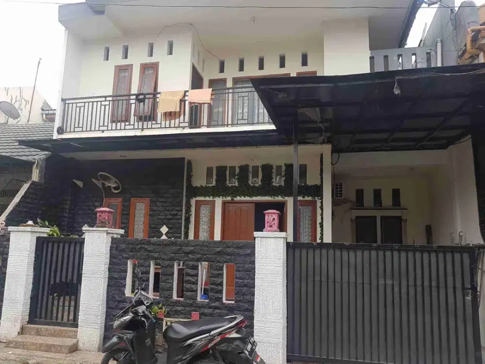 Perumahan Rumah Taman Duta Depok Teratai 4BR 4 Kamar dan 3 Kamar mandi