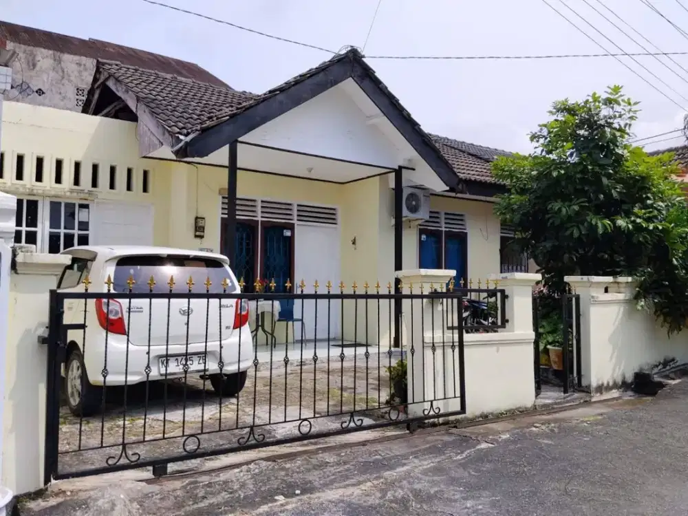 DIJUAL RUMAH SEPINGGAN DEKAT DOME