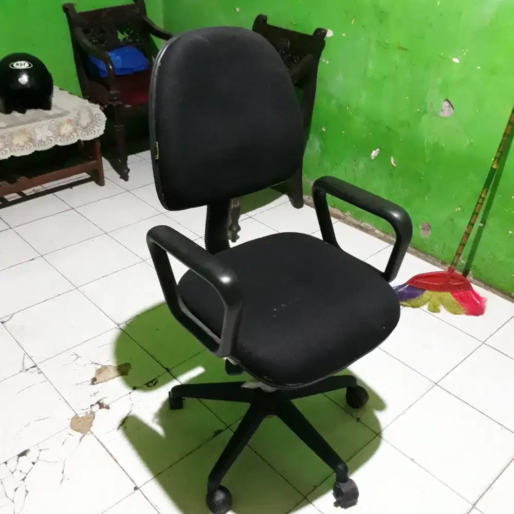 Kursi kantor second