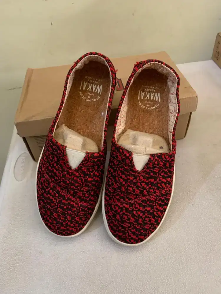 Wakai hashigo redblack