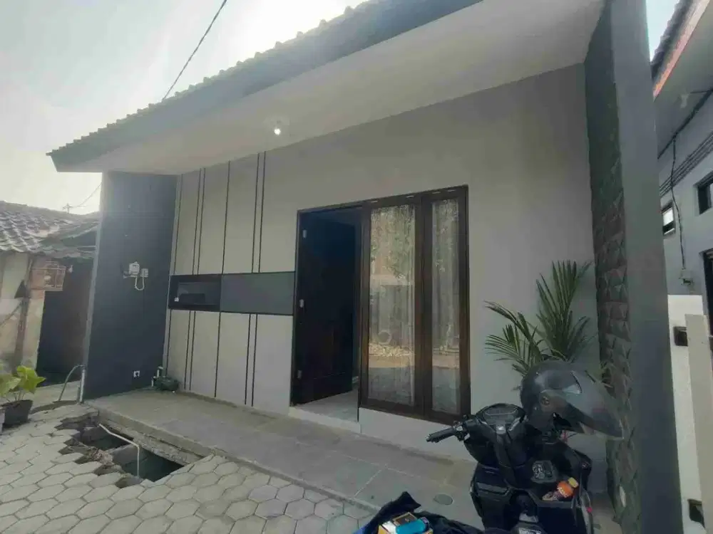 Rumah baru, ada kolam renang, lokasi di Mantrijeron kodya Yogyakarta dalam Ring roads, dkt Malioboro, Kraton Yogyakarta, Masjid Jogokaryan, pasar hewan Pasty