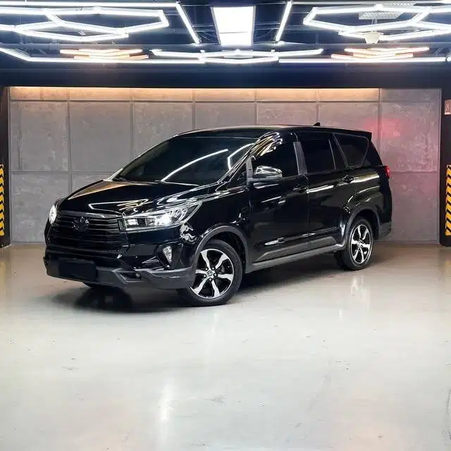 Toyota Innova Venturer 2021