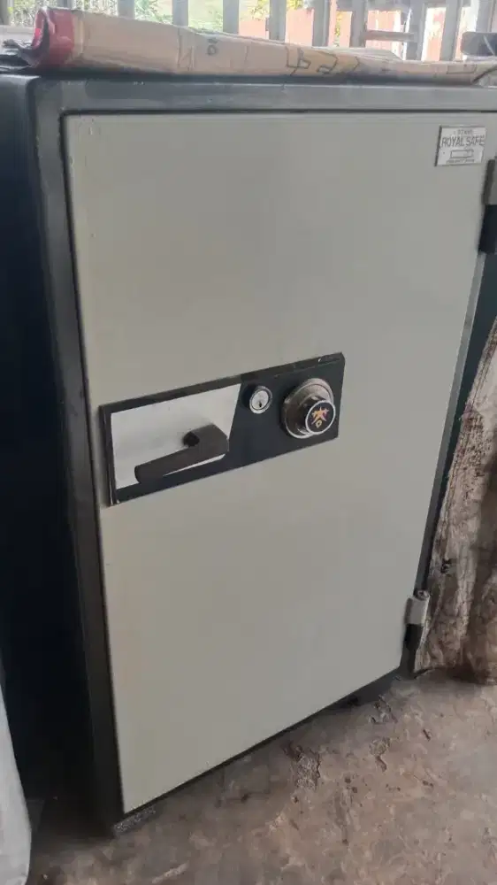 Brankas Royal Safe Dijual Hrg 8 jt