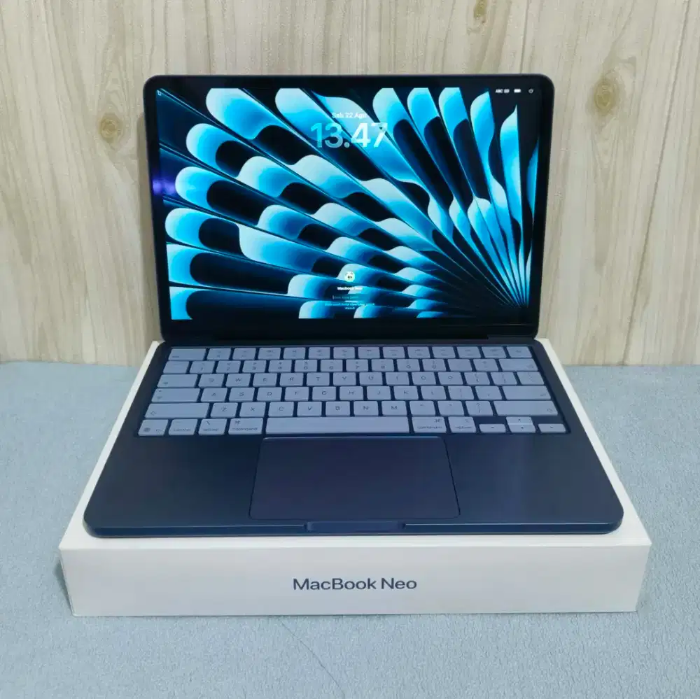 Macbook neo 2026 indigo 8/256GB like new garansi panjang bogor