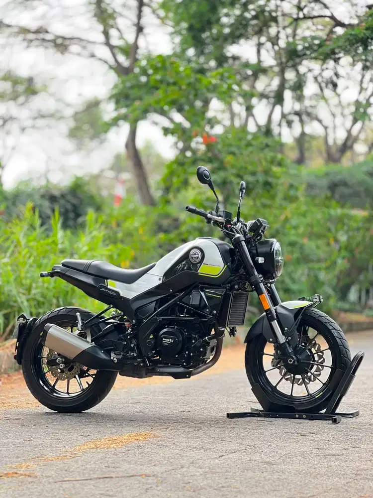 BENELLI LEONCINO 250 ABS 2024 PUTIH KM 9K PAJAK PANJANG LIKE NEW