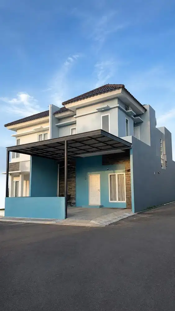 DIJUAL CEPAT RUMAH 2 LANTAI - 500 M DARI TOL