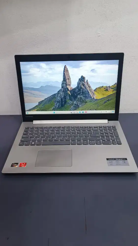 Lenovo Ideapad V330