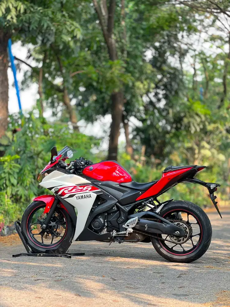 YAMAHA R25 OLD 2015 MERAH KM 16K PAJAK PANJANG TANPA PR