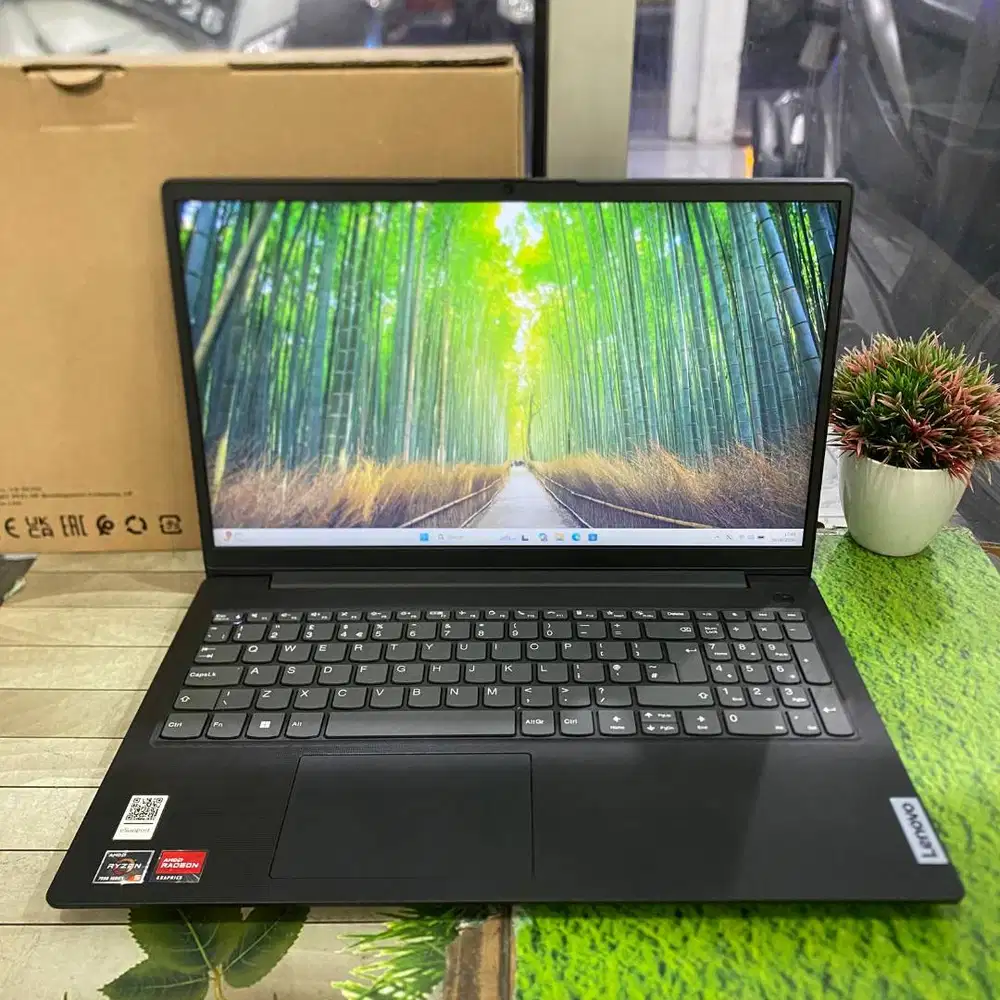 New Lenovo V15 G4 AMN Ryzen 5-7520U 8GB 512GB 15,6 FHD Windows 11