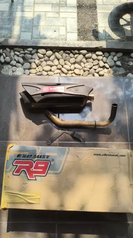 Knalpot R9 vario 125/150 led old