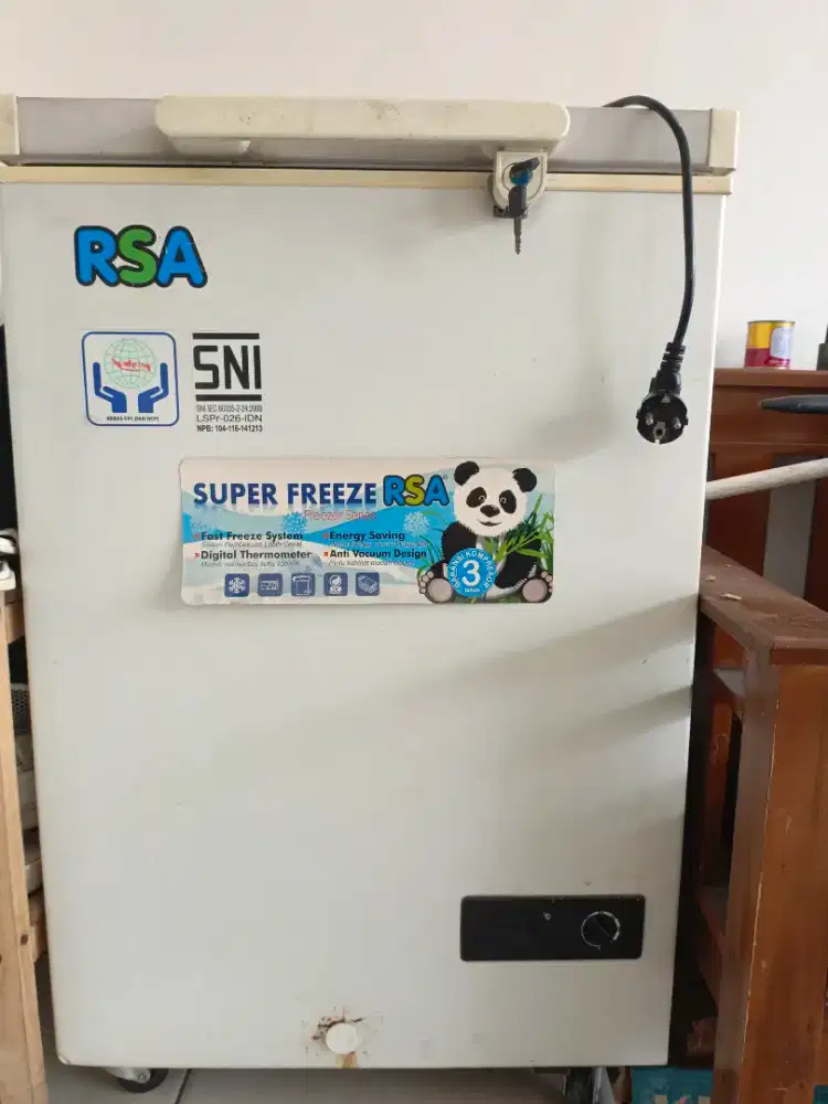 Frezer RSA 100 L BEKAS