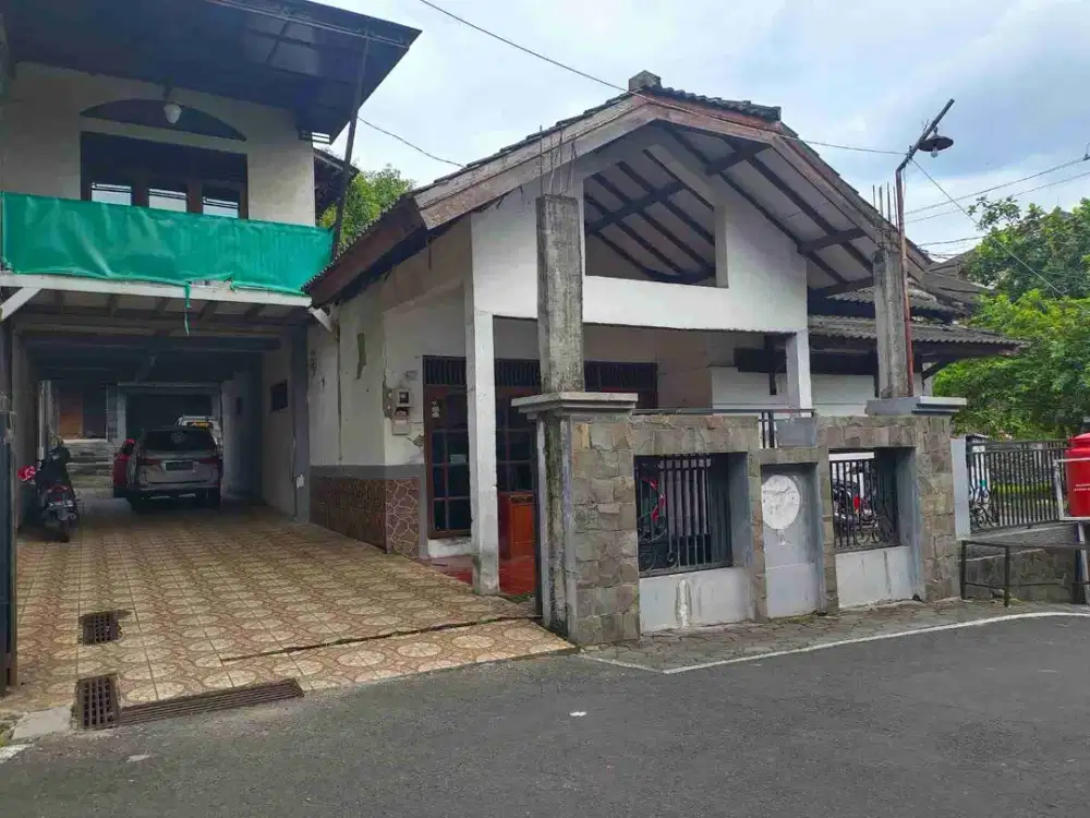 NEGO KERAS Rumah Luas di Jl Stonen Selatan, Bendan Ngisor Gajahmungkur