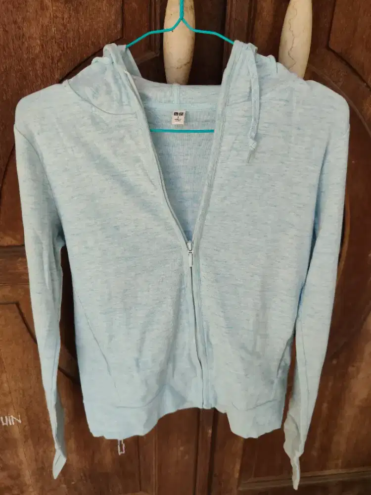 Preloved jaket hoodie uniqlo