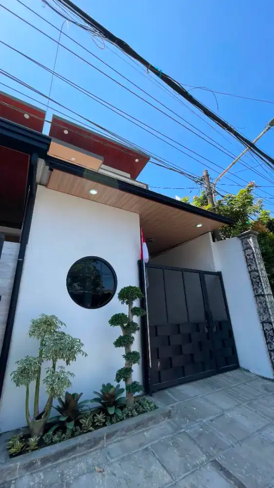 Disewakan Rumah Baru Lokasi Strategis