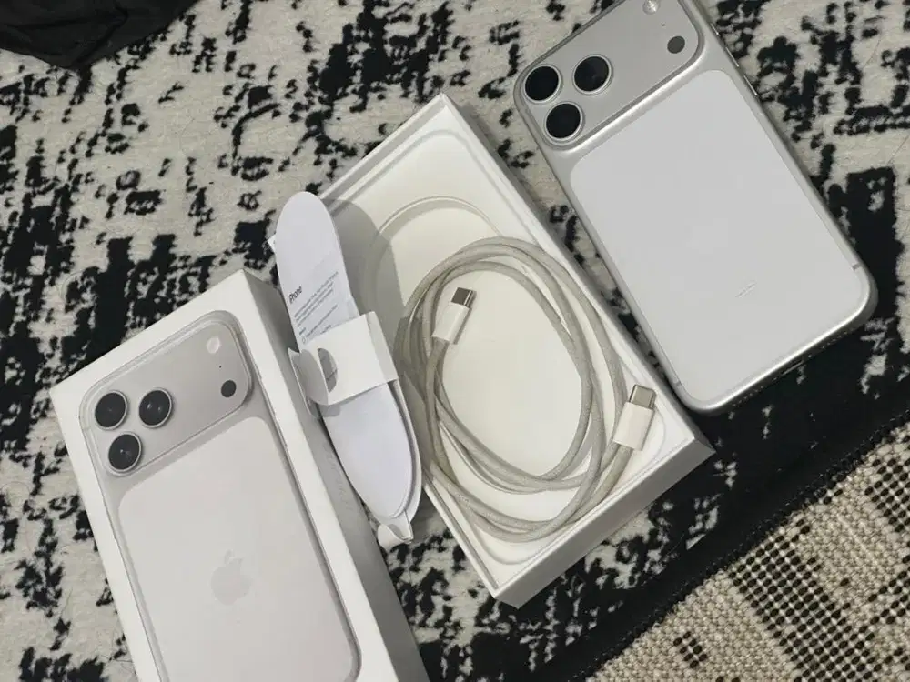 Iphone 17 promax 256gb silver second ibox