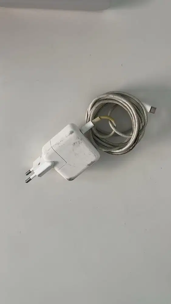 Adaptor Charger Macbook