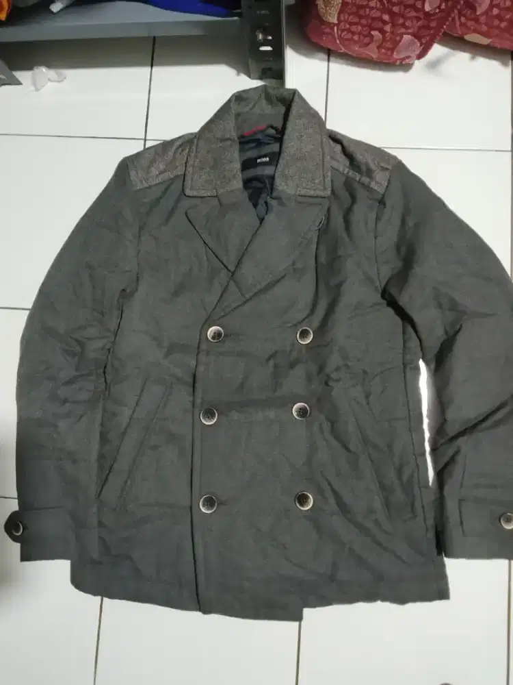 Hugo boss size m,kondisi baru, jual 300k