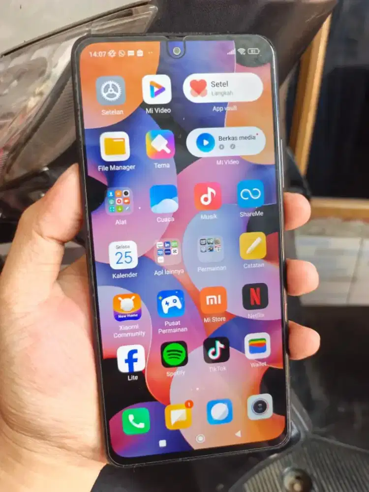 Redmi Note 10 pro Fam 6/64GB Hp + Casan