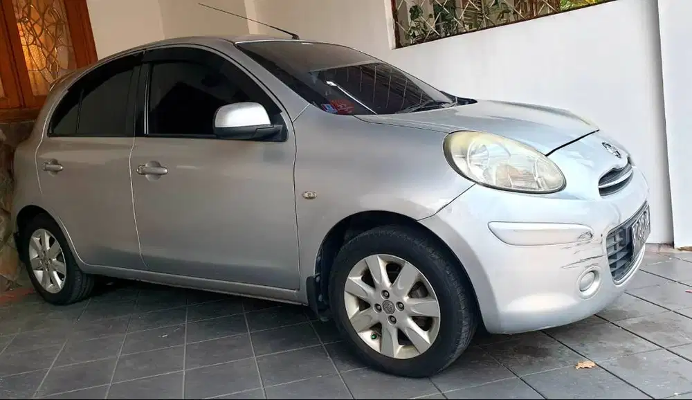 Nissan March 2011