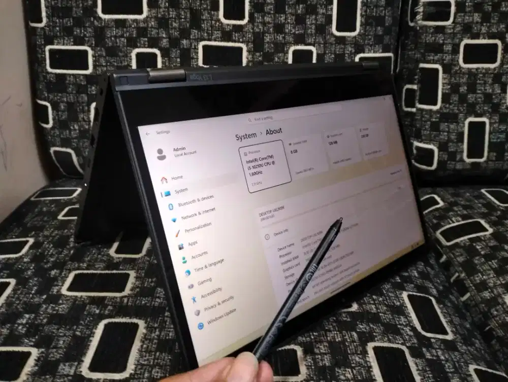Thinkpad L13 yoga touchscreen lipat 2in1/core i5 gen 10 RAM 8GB SSD256