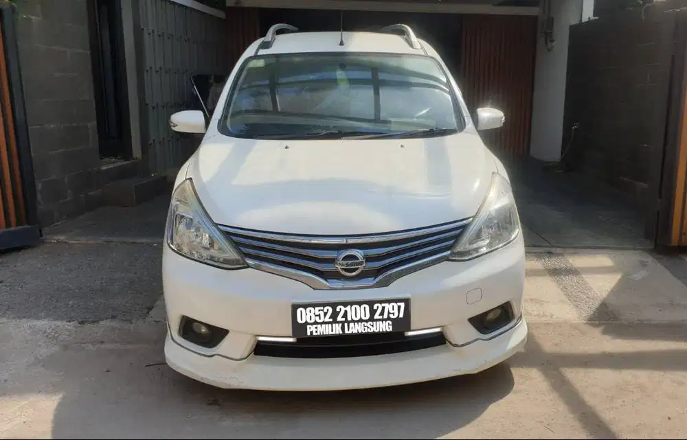 Nissan Grand Livina 1.5 Highway Star CVT 2013