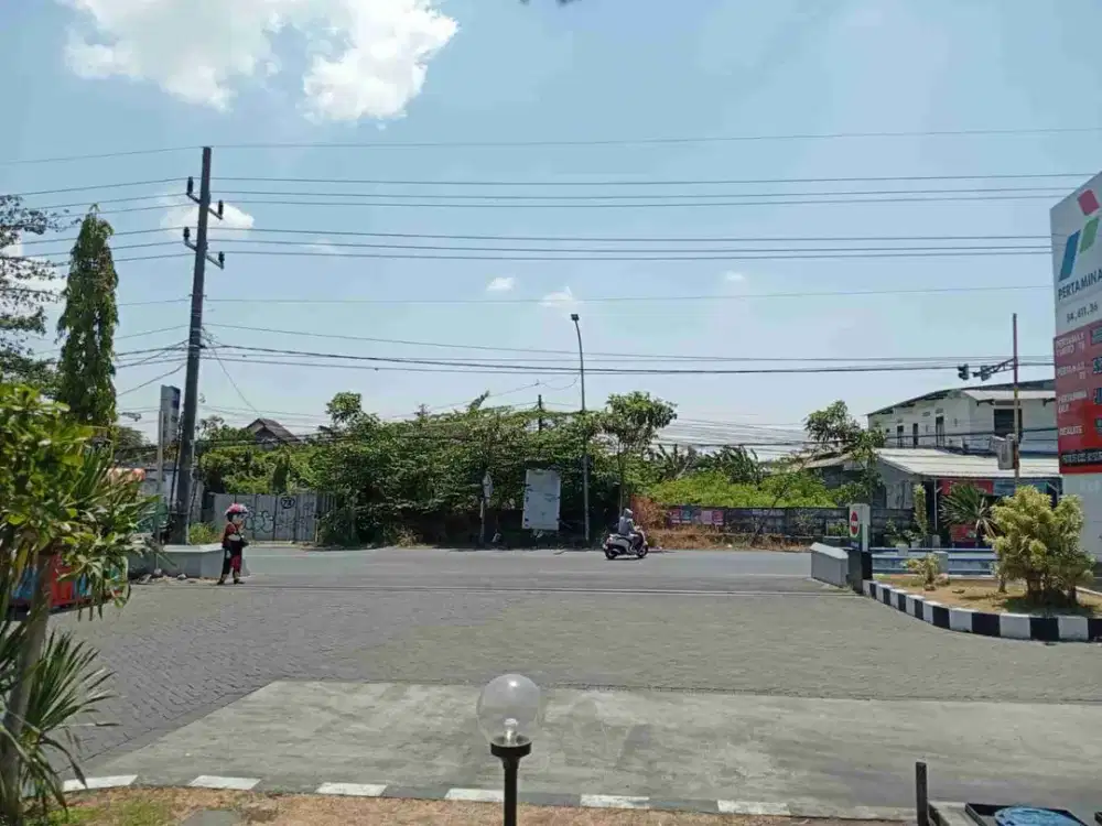 Tanah Luas Menganti Gresik