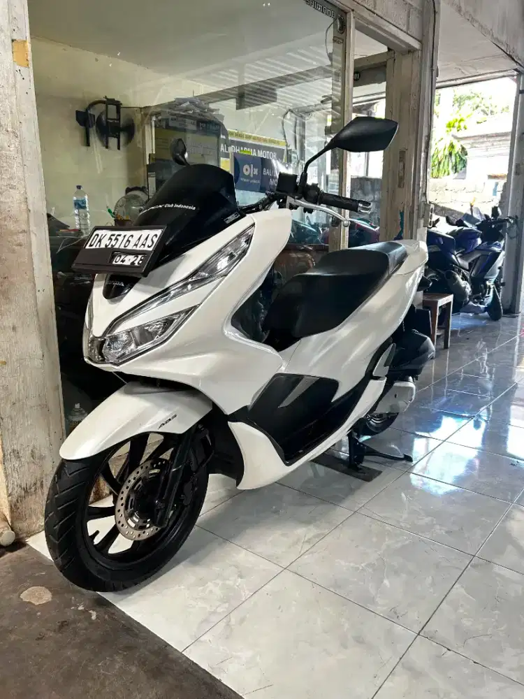 HONDA PCX 150 ABS TAHUN 2018 PAJAK HIDUP SURAT LENGKAP