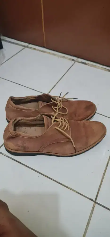 Sepatu CLARK size 44
