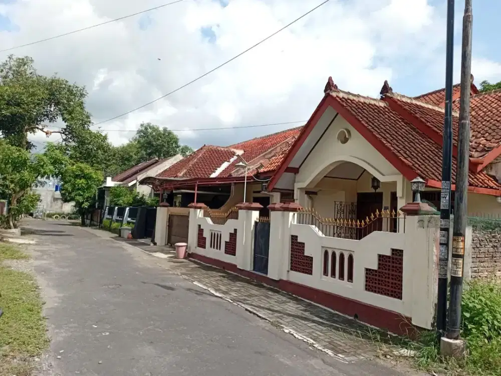 Rumah Nyaman Vintage Selatan Candi Sambisari Harga Nego Nyaman & Aman