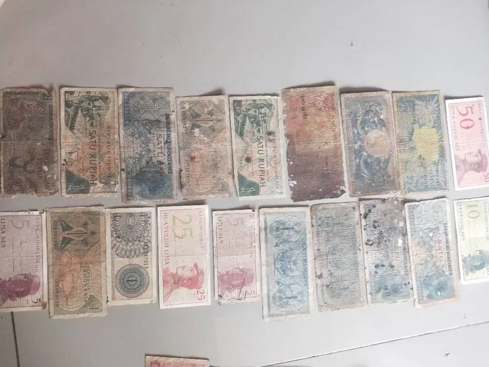 Uang kuno dalam dan luar negeri