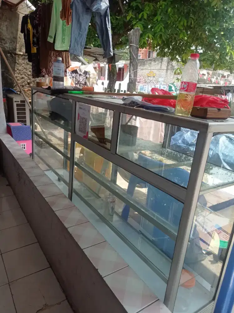 Etalase roko ukuran 2 meter