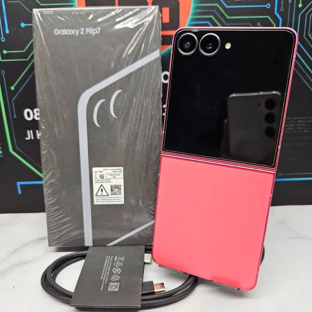 Samsung Galaxy Z Flip 7 12/256GB Coral Red SEIN Like New Fullset