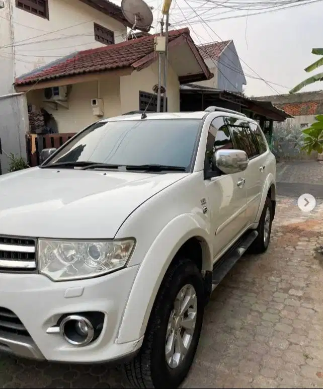 mitsubishi pajero sport (2014)