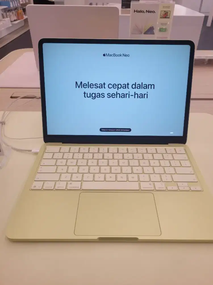 Promo MacBook Neo bisa kredit cicilan ringan tanpa DP
