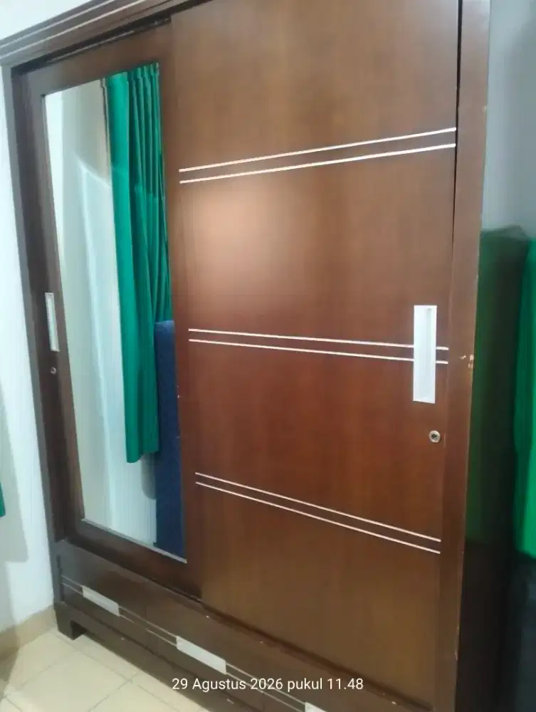 Dijual Lemari Pakaian